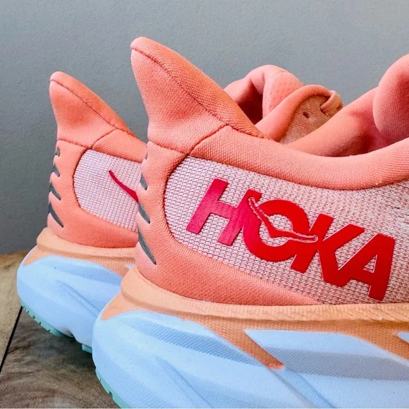 Hoka Women's ONE ONE Clifton 8 Running Shoe in Cantaloupe/Silver Peony Size 9.5 - Picture 9 of 15
